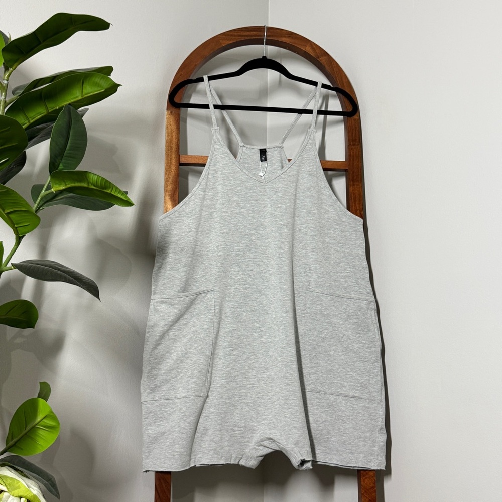 Automet XL Gray Knit Sleeveless Lounge Romper NEW